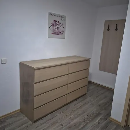 Kern Apartment *